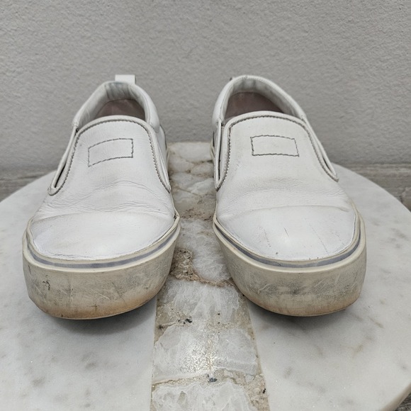 Golden Goose White and Gray Sneakers with Silver Star - Picture 3 of 11